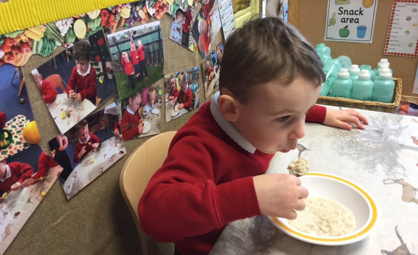 Image of Who likes porridge?