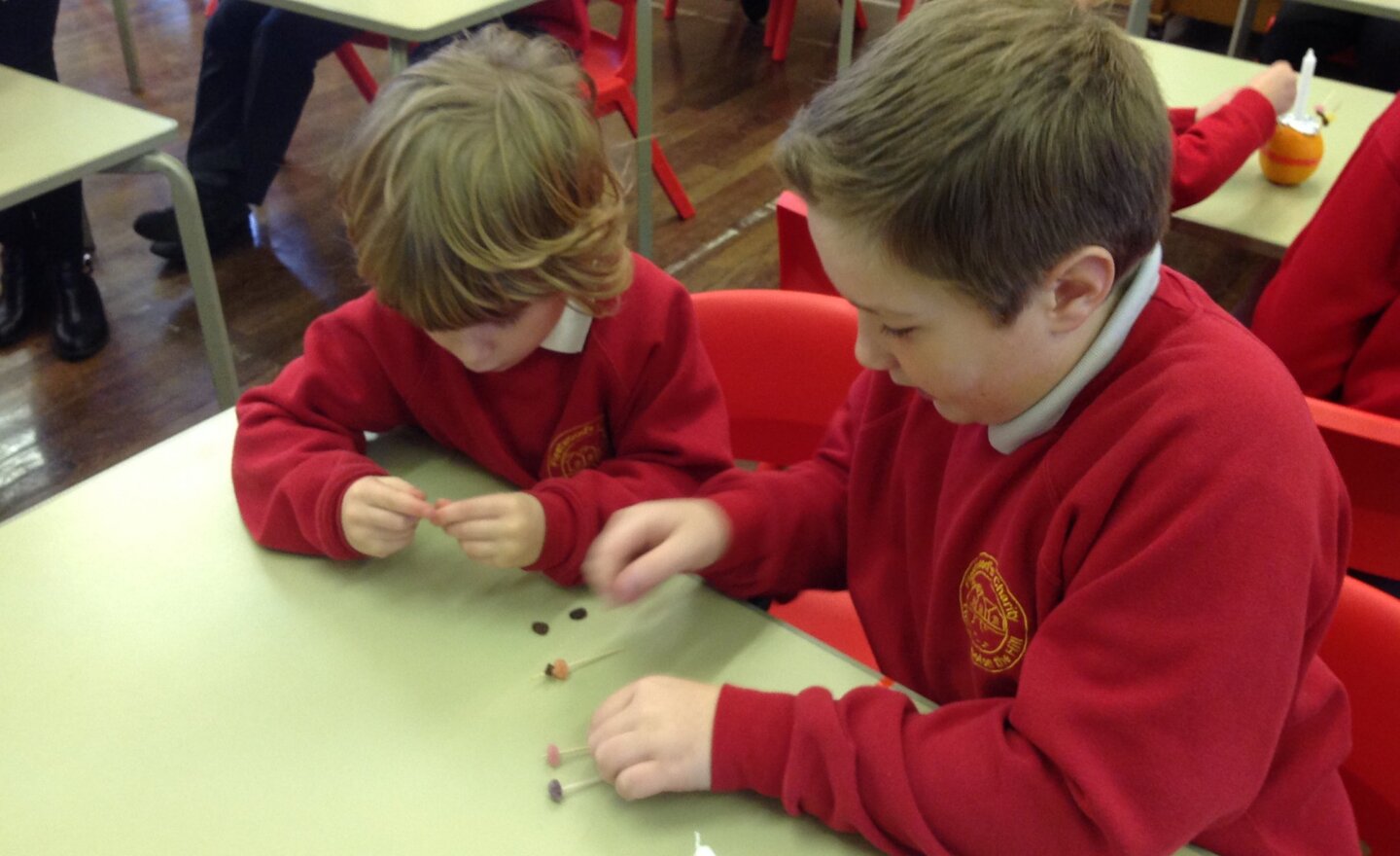 Image of Making Christingles with our Year 6 buddies