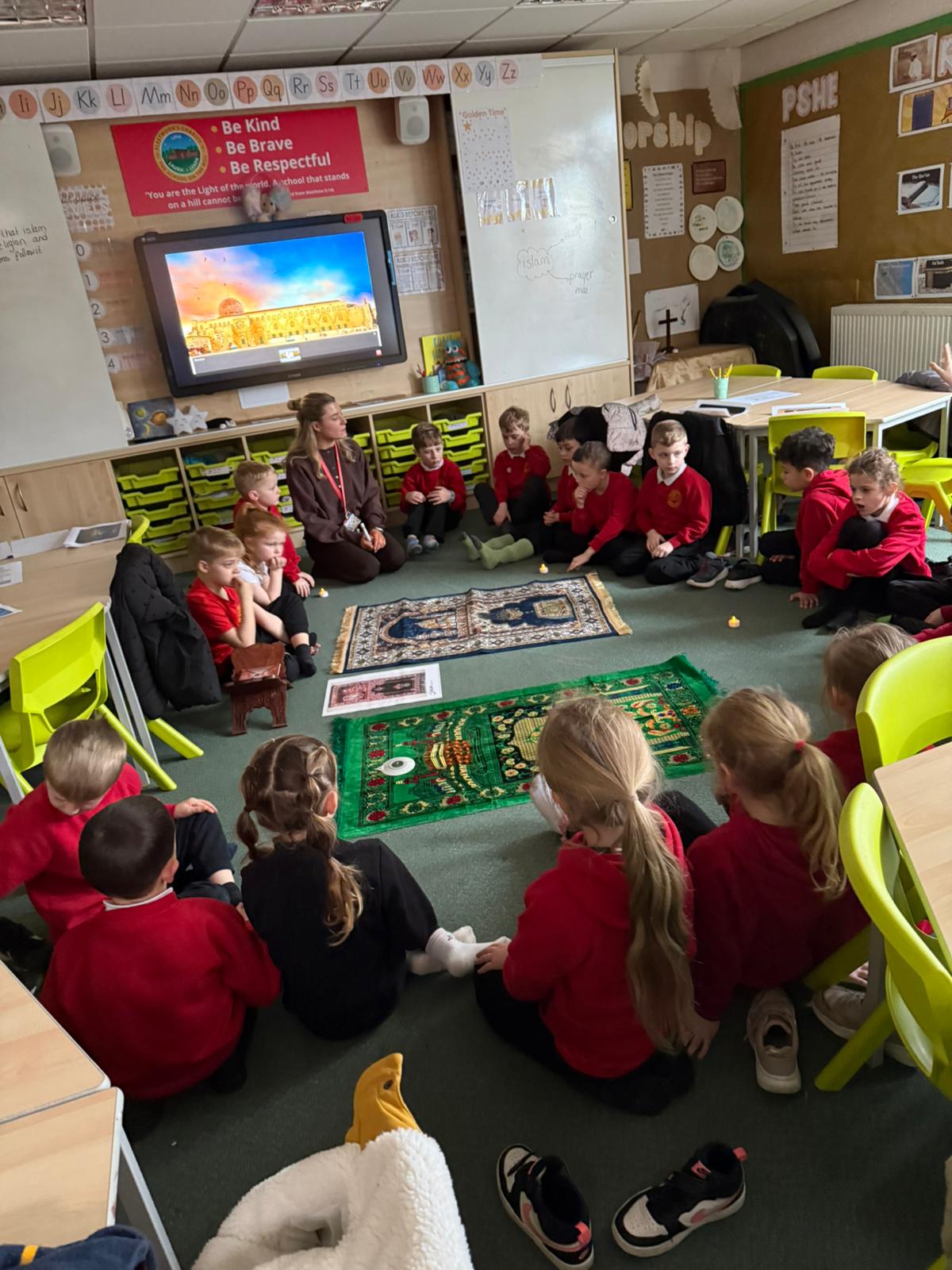 Image of Last Week in Oak Class: Exploring Islam Through Our Senses