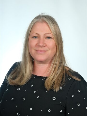 Ms J Berriman