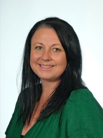 Ms K Dowse