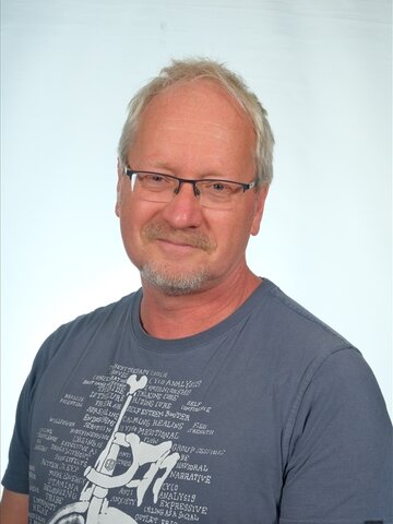 Mr P Greenaway