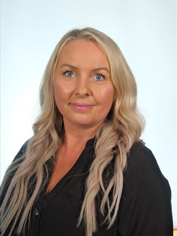 Mrs G Oates