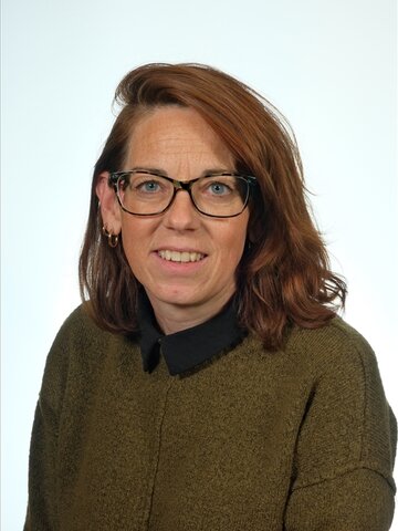 Ms J Sharples
