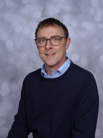 Mr Matt Robertson