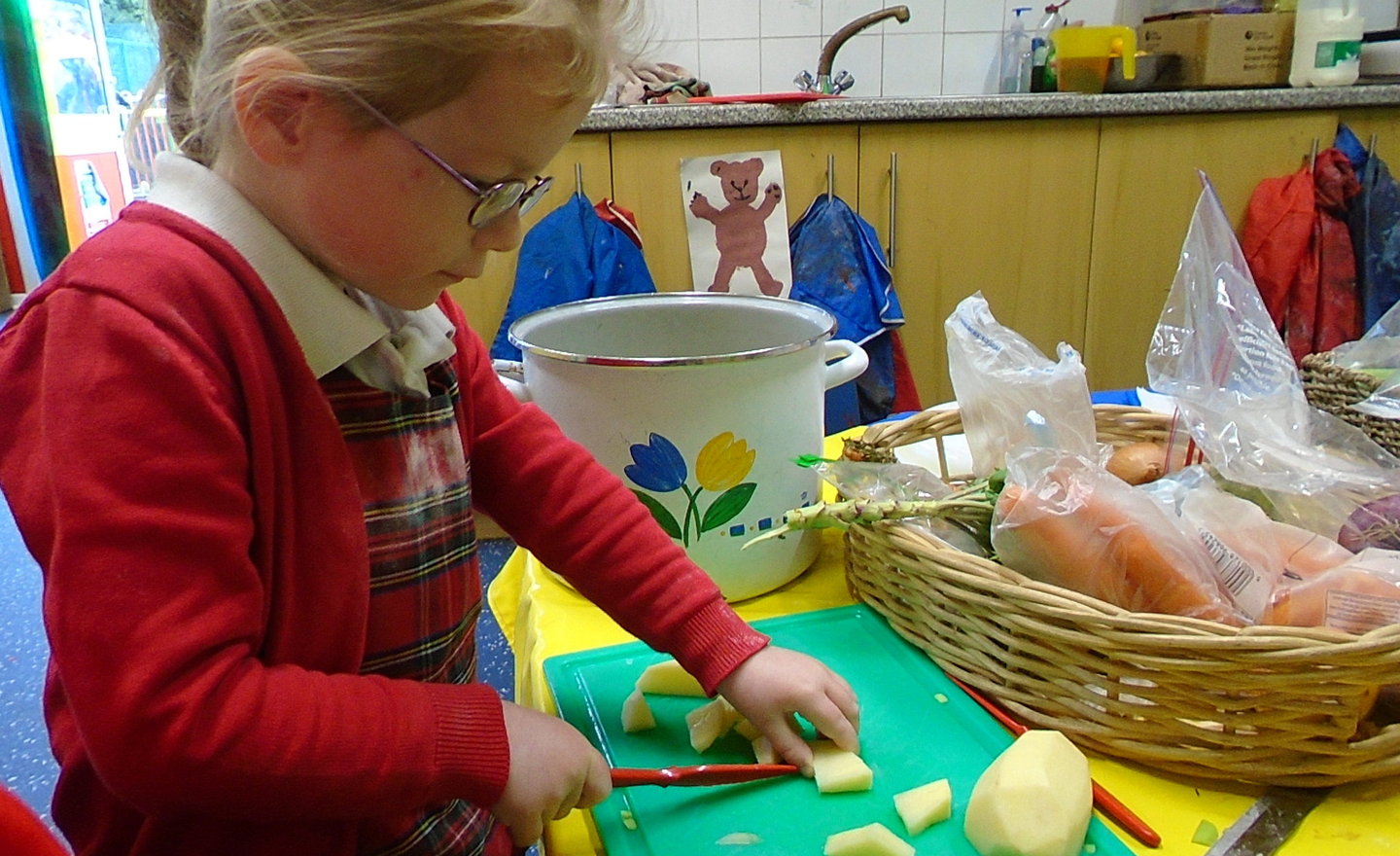 Image of Oak Class prepare for Harvest