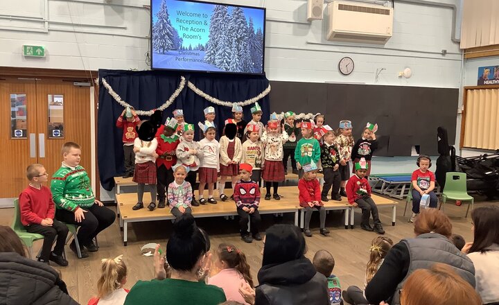 Image of Reception’s festive family afternoon