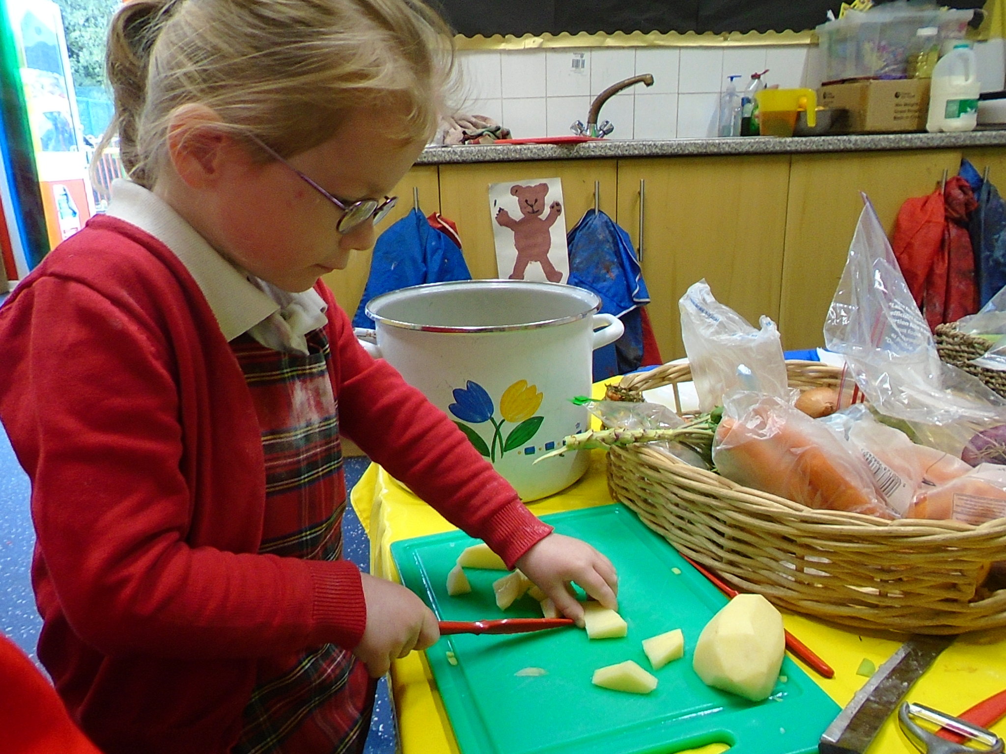 Image of Oak Class prepare for Harvest