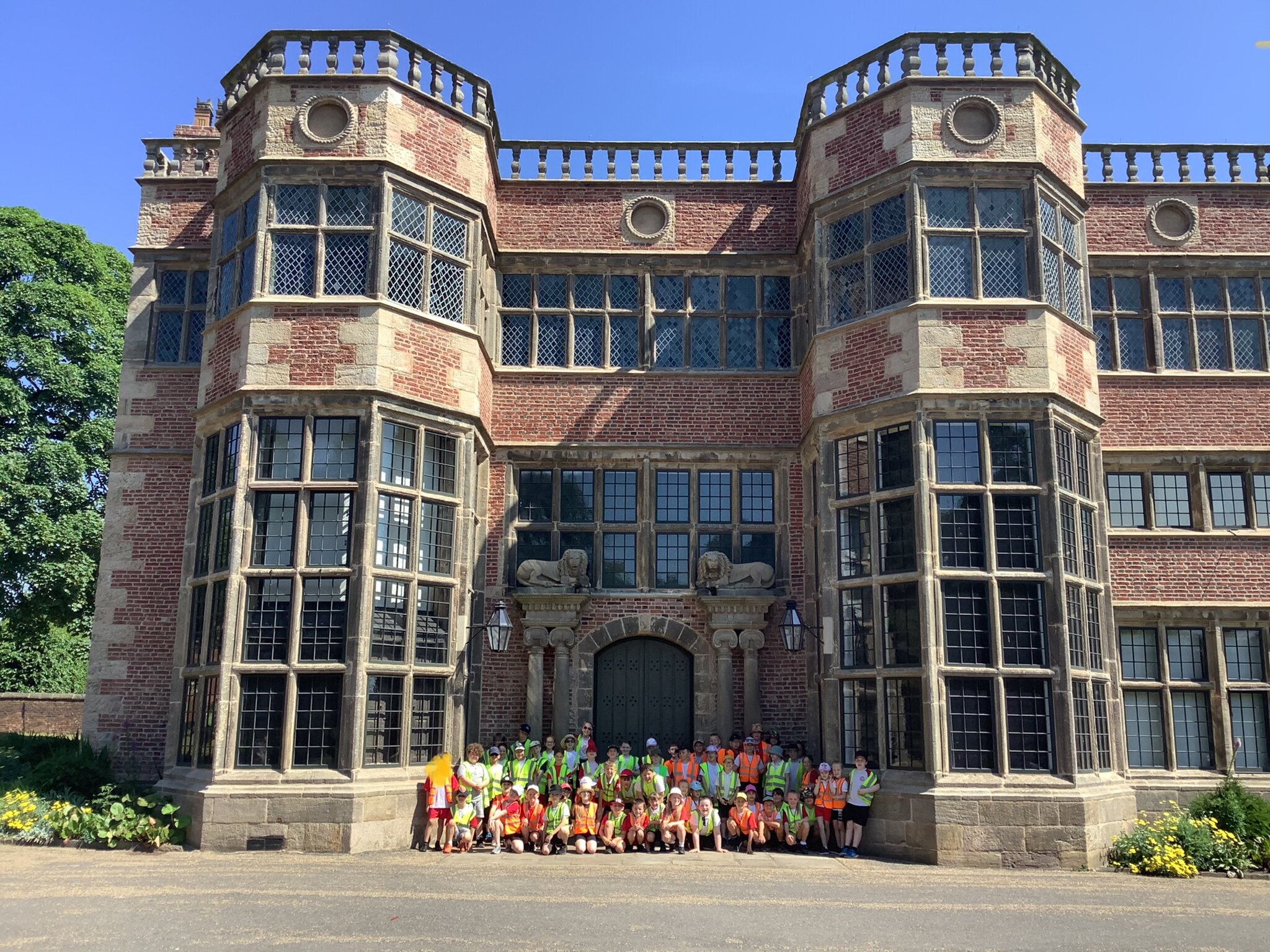 Image of Year 3 and 4 trip to Astley Park 