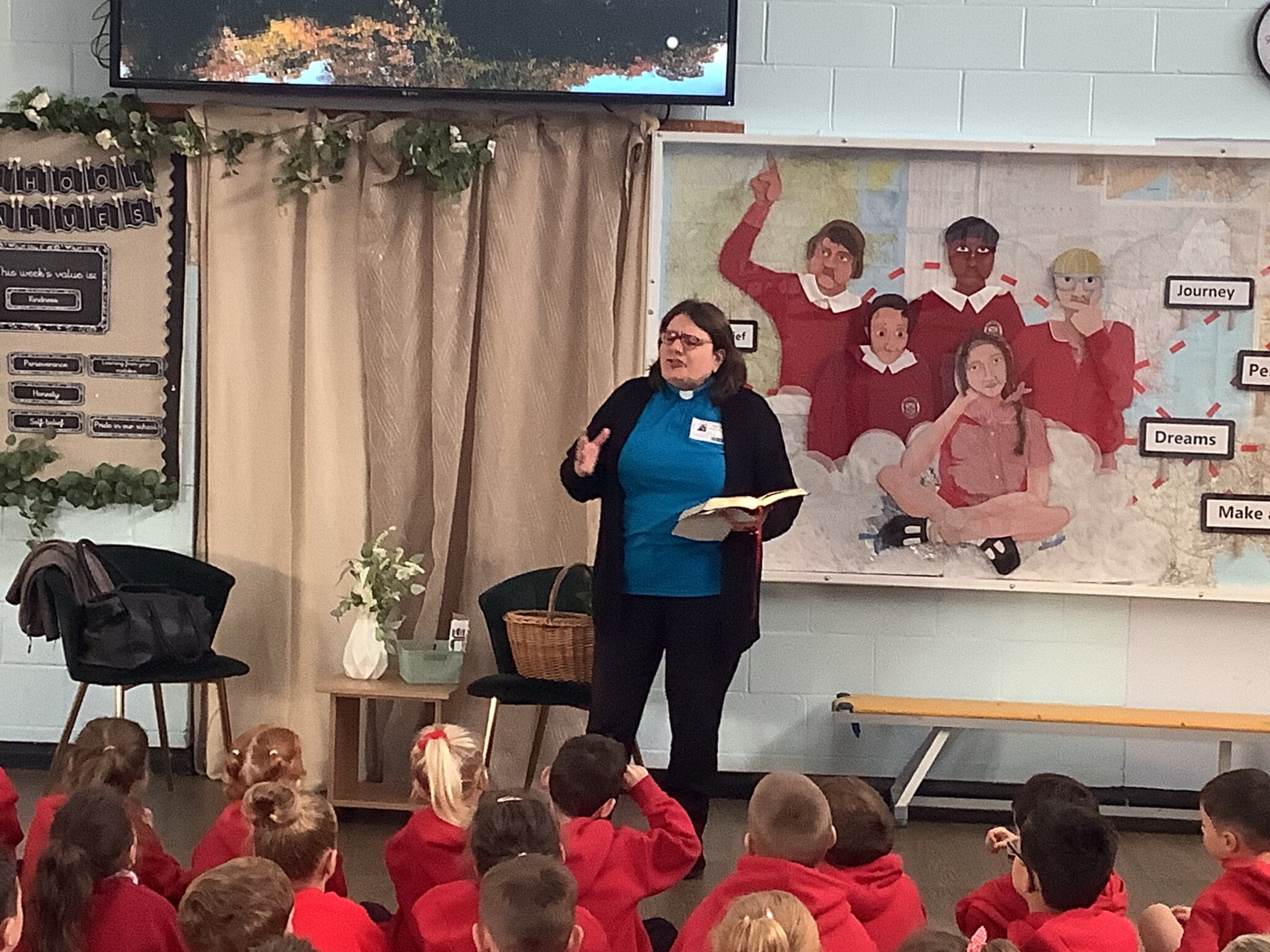 Image of Assembly with Reverend Helen