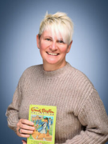 Miss Howard 