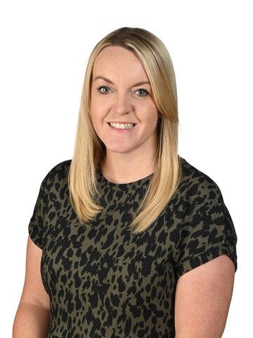 Mrs C Bennett