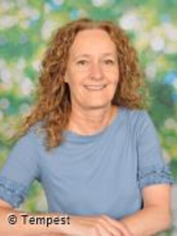 Mrs Dinsdale