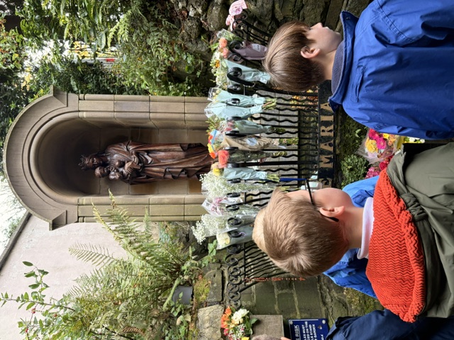 Image of Y6 pilgrimage