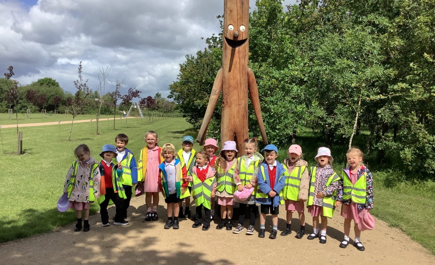 Image of Class 1 visit the Arboretum and find Stickman!