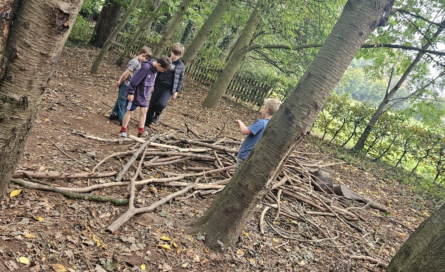 Image of Den building