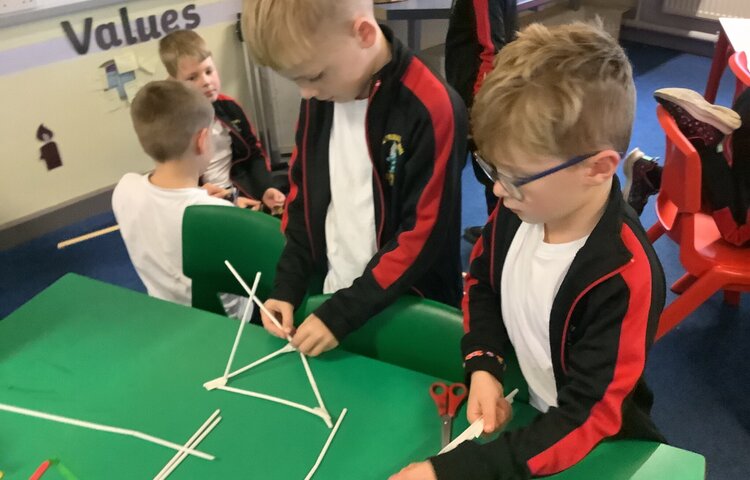 Image of Can we make a waterproof shelter for Incy Wincy?