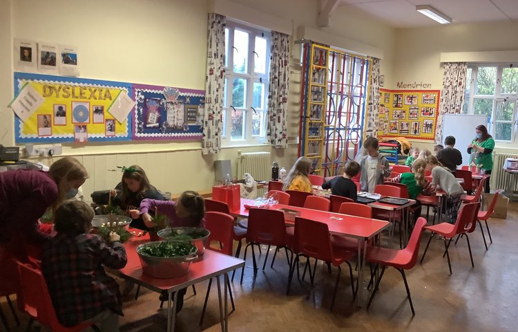 Image of Christmas Craft Day-Friends of The Howard