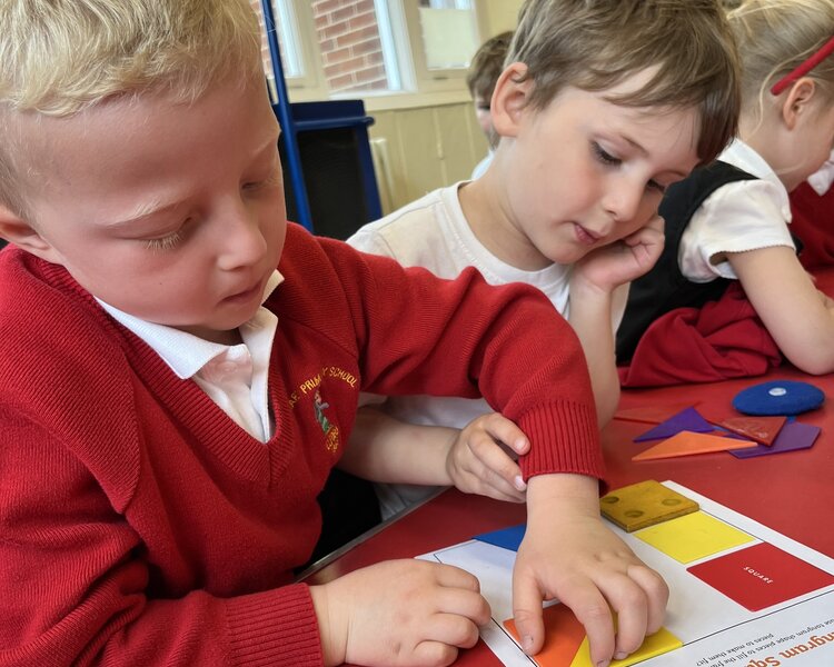 Image of Reception exploring shapes