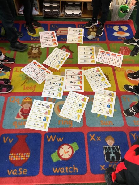 Image of Monster phonics fun