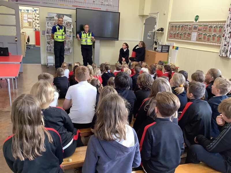 Image of PCSO visit to talk about FireWorks and Bonfire Night Safety