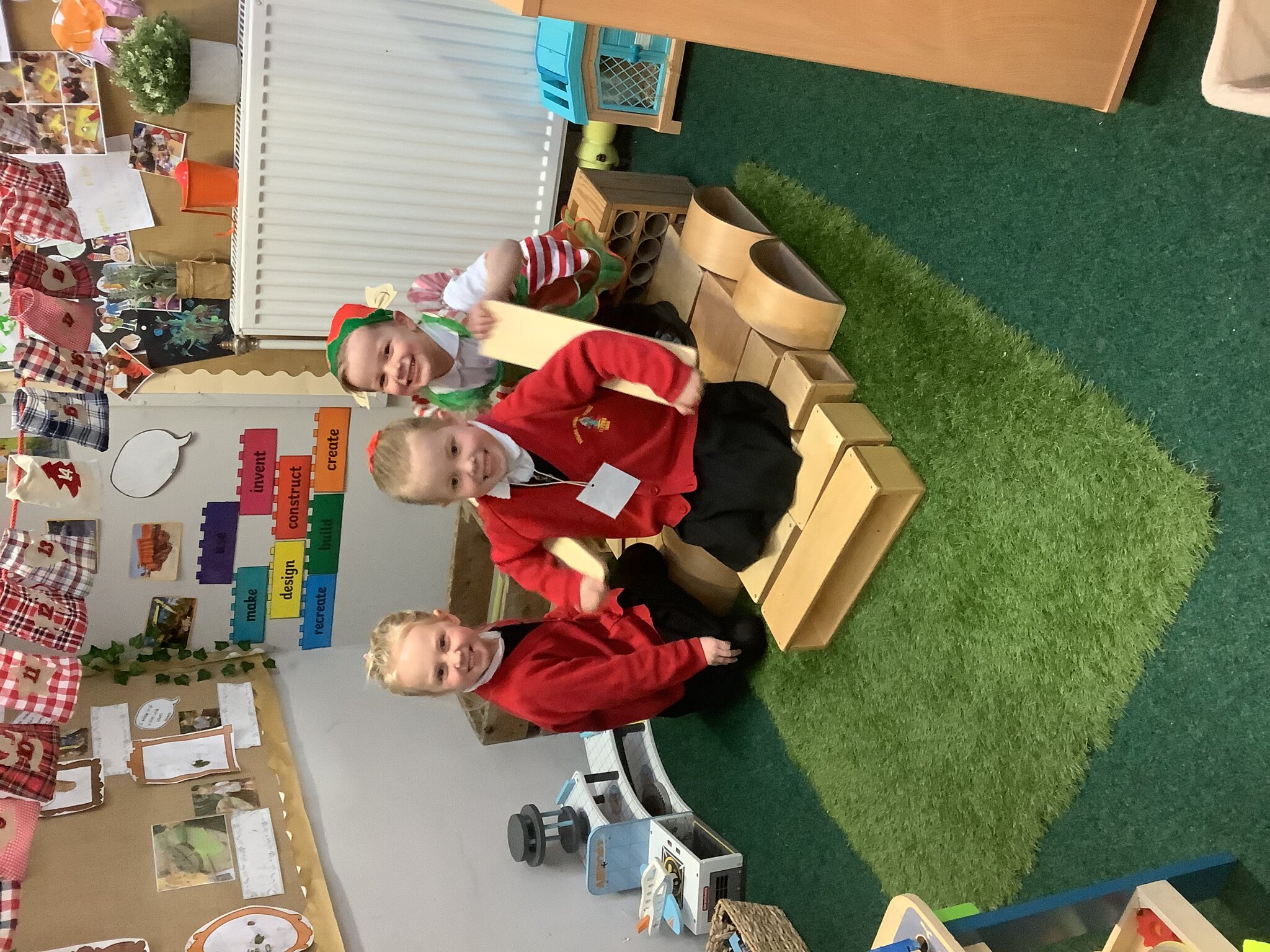 Image of Class 1 sleigh building and Christmas fun