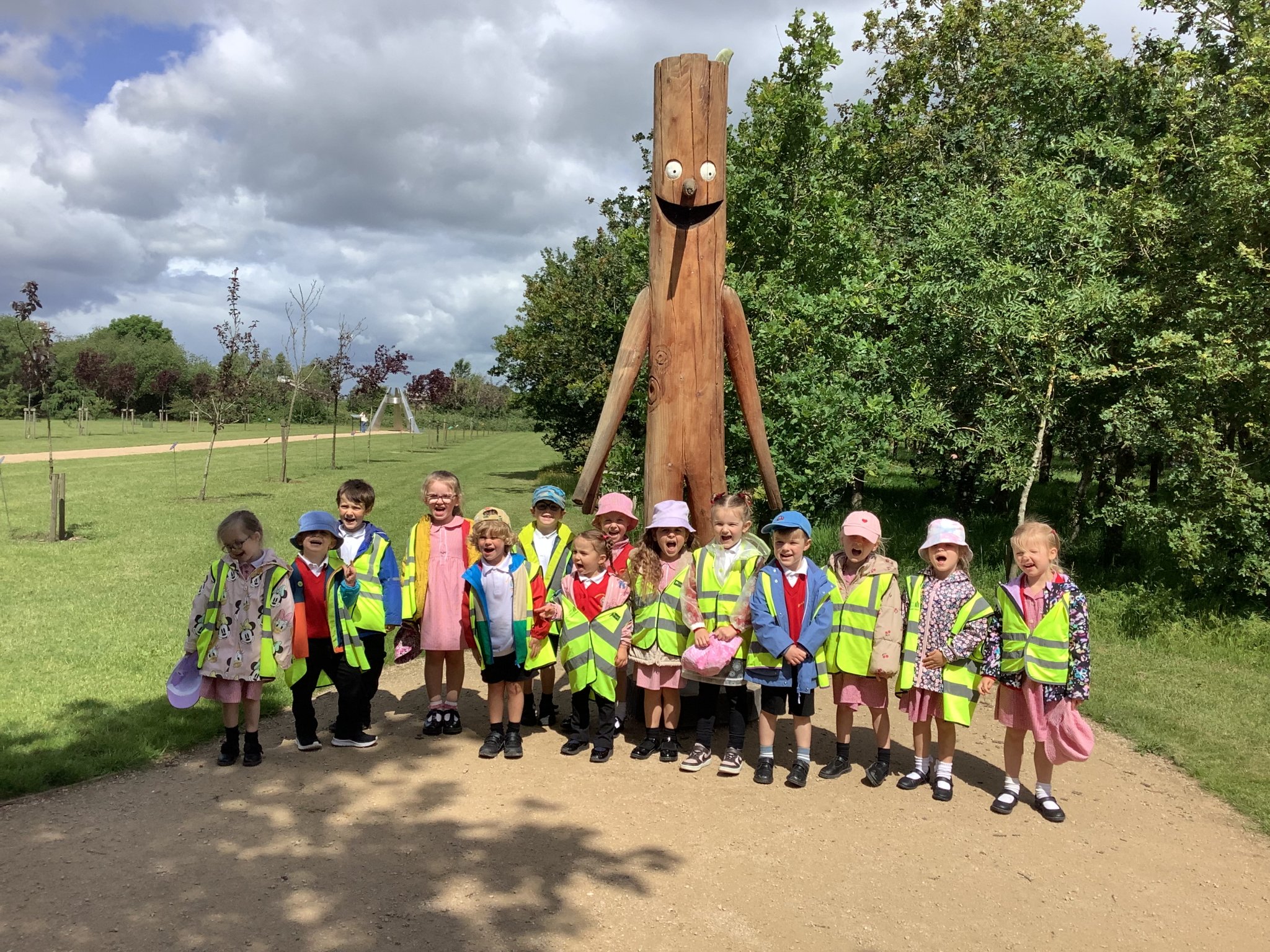 Image of Class 1 visit the Arboretum and find Stickman!