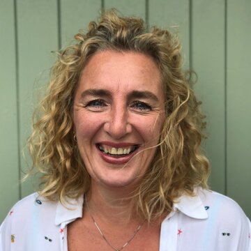 Mrs Penny Kemp