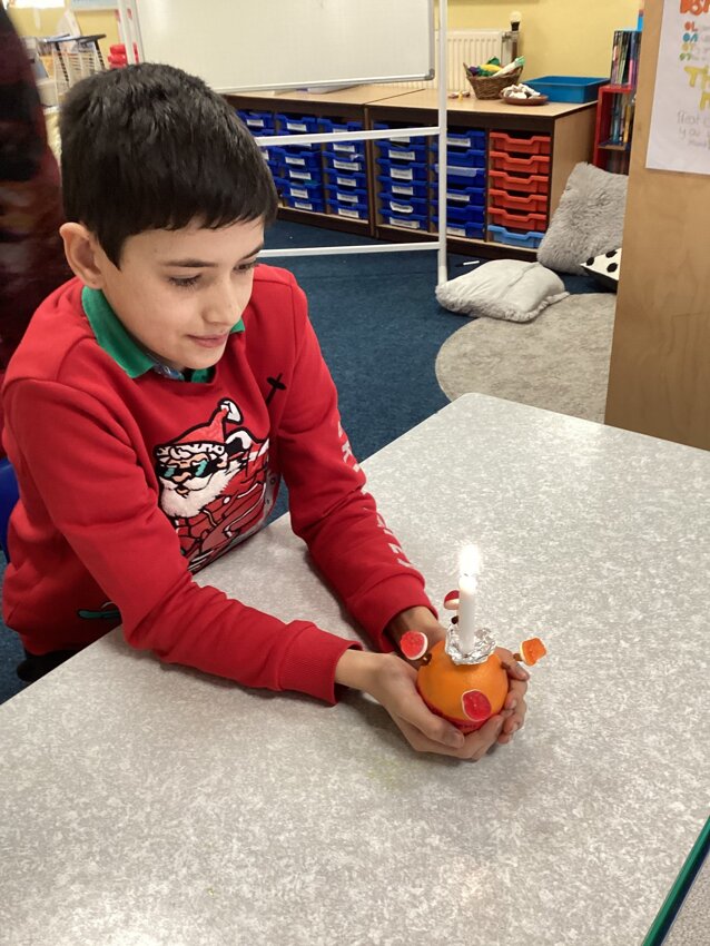 Image of Christingle making