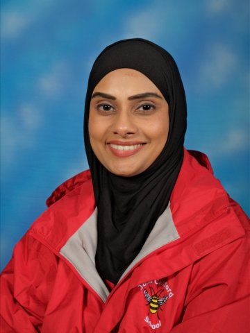 Mrs Ghazala Qureshi