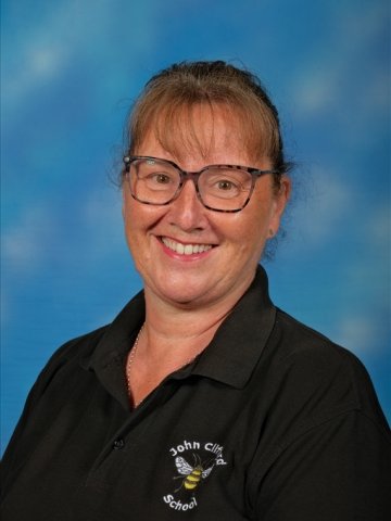 Mrs Steph Pounder