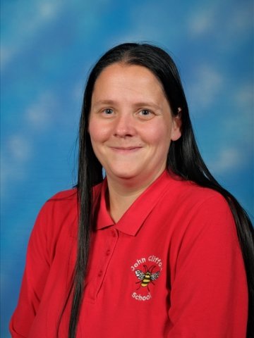 Miss Vicky Excell