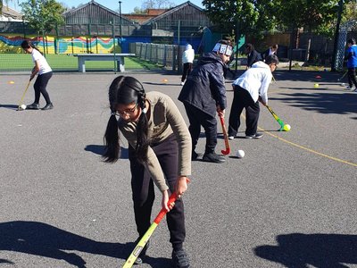 Image of Year 4 Hockey Lessons - May 2021