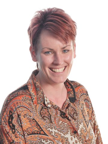Mrs A Richardson