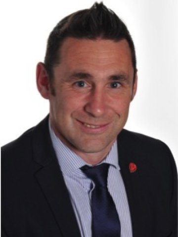 Mr S Pritchard