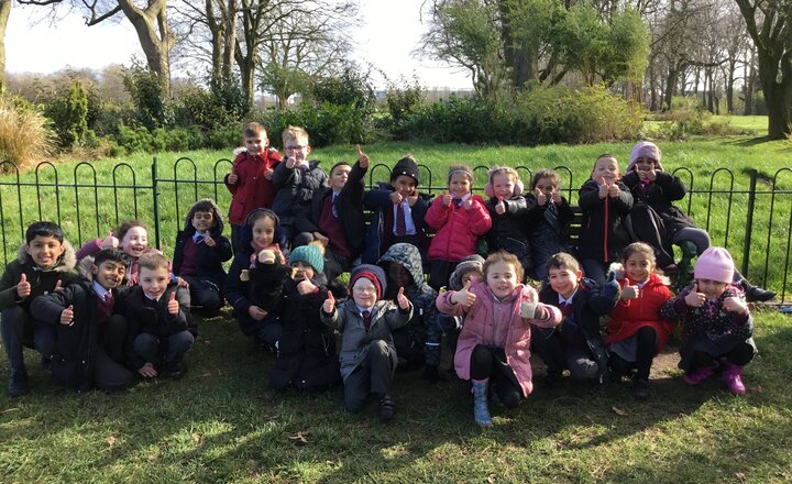 Image of Willow Class walk to Moor Park