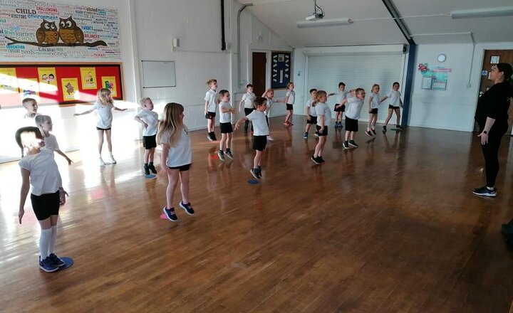 Image of Theatrical Dance and Singing  Coaching - Years Nursery, Reception and Years 1 and 2 - 4th November - 16th November 2021  Razzamataz Theatre School 