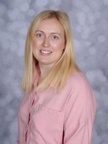 Mrs H Boyle