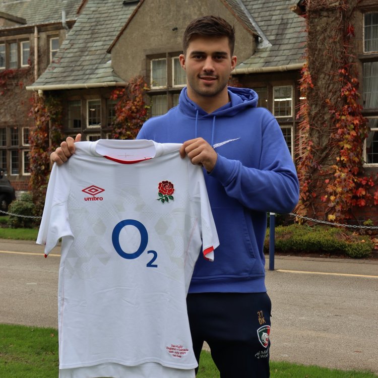 Image of Old Kirkhamian and England Rugby player, Dan Kelly, visits KGS