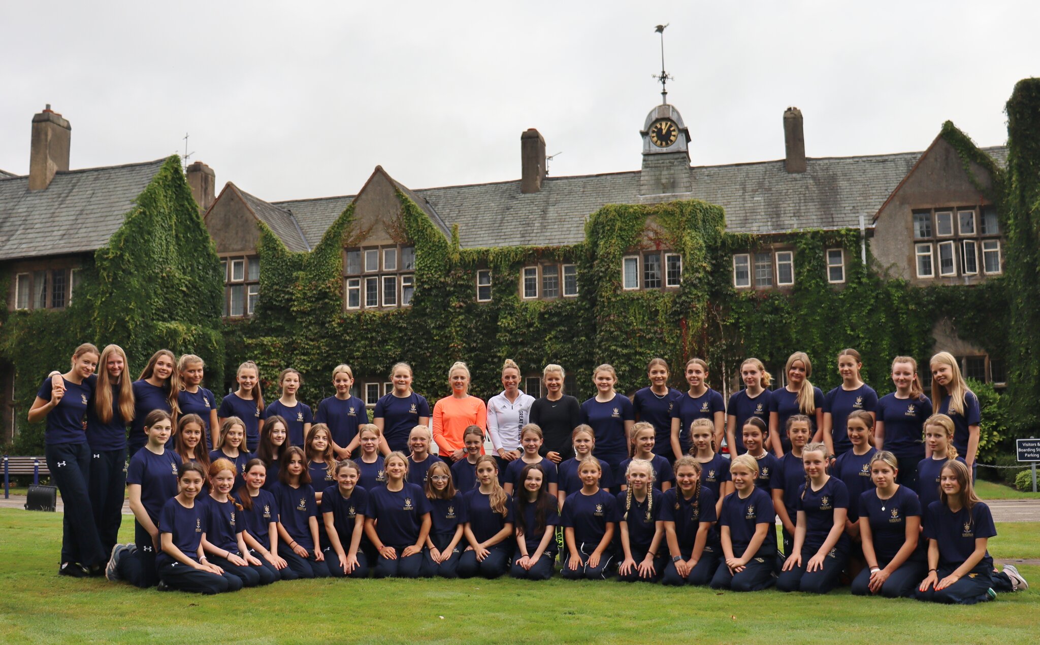 Image of Summer Hockey Camp 2022 welcomes two Team GB medallists to KGS