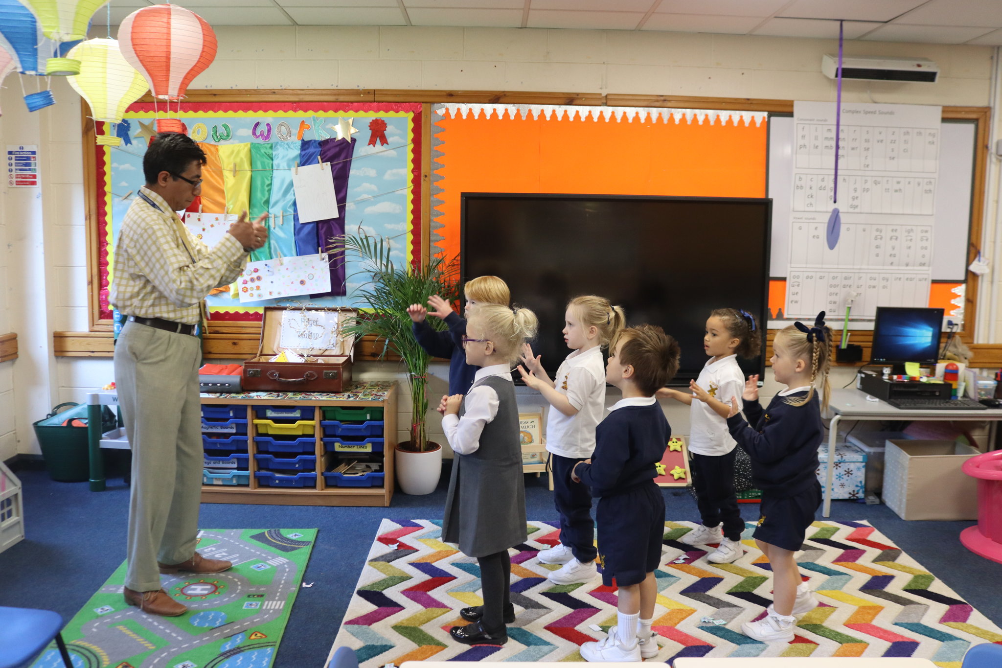 Image of I1 pupils enjoy the benefits of learning a foreign language from an early age