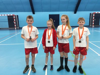 Image of Year 6 Badminton