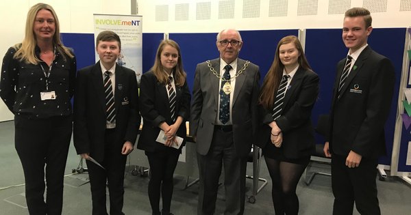 Question time at the NT Cabinet | Longbenton High School