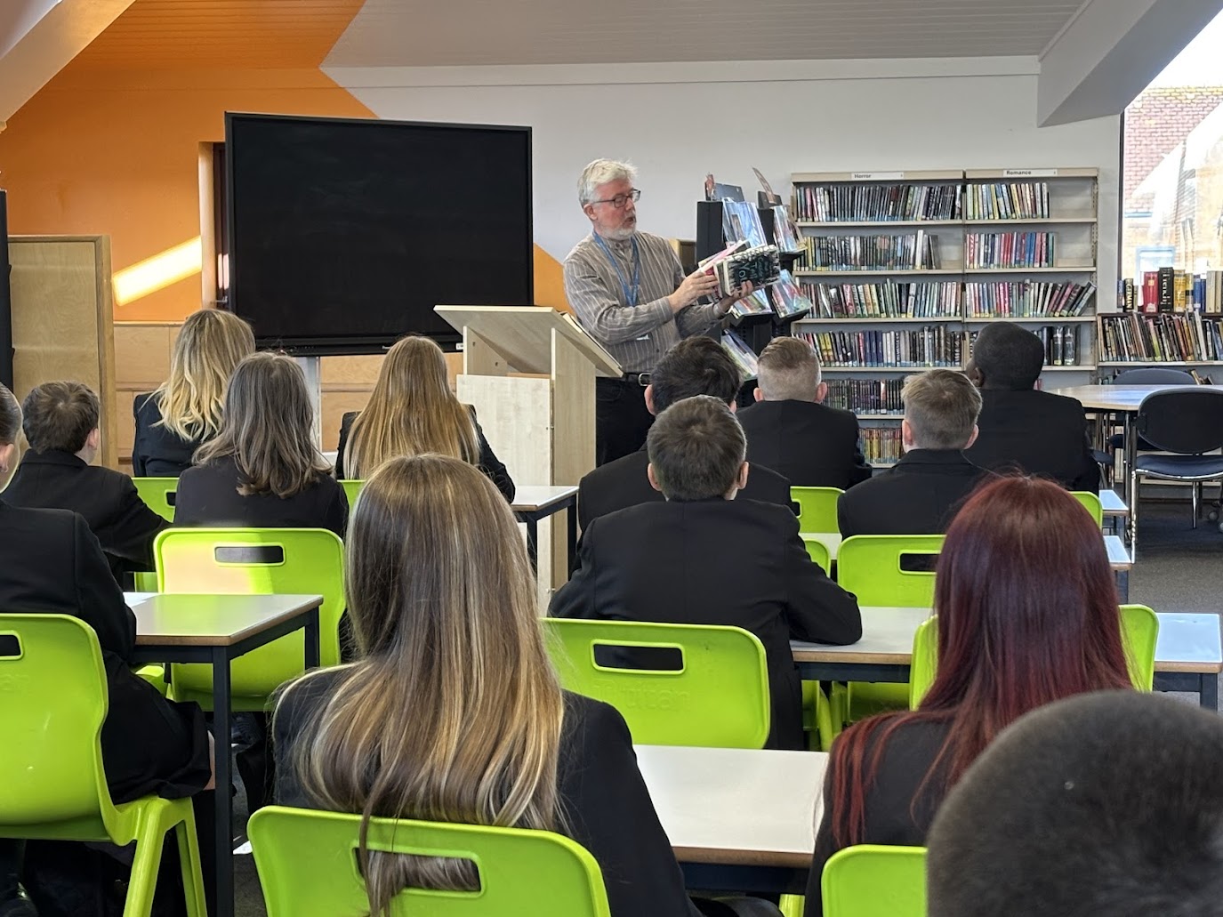 Image of Year 7s Get to Know the Library