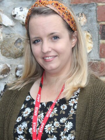 Mrs R Gordon