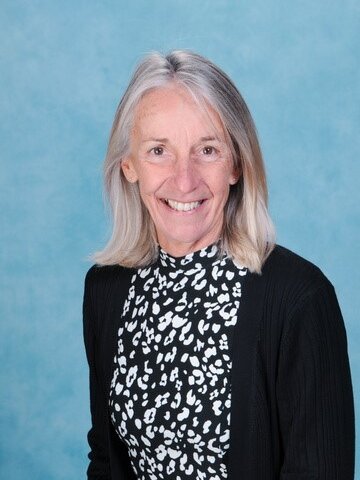 Mrs M Thomas