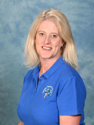 Mrs N Hayward