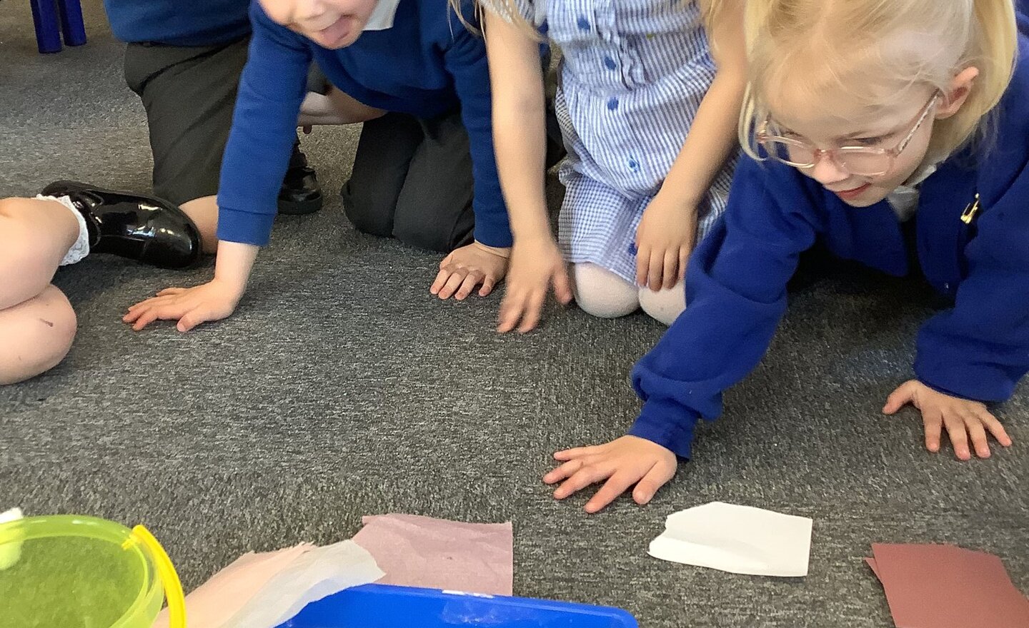 Image of Investigating absorbency and water play