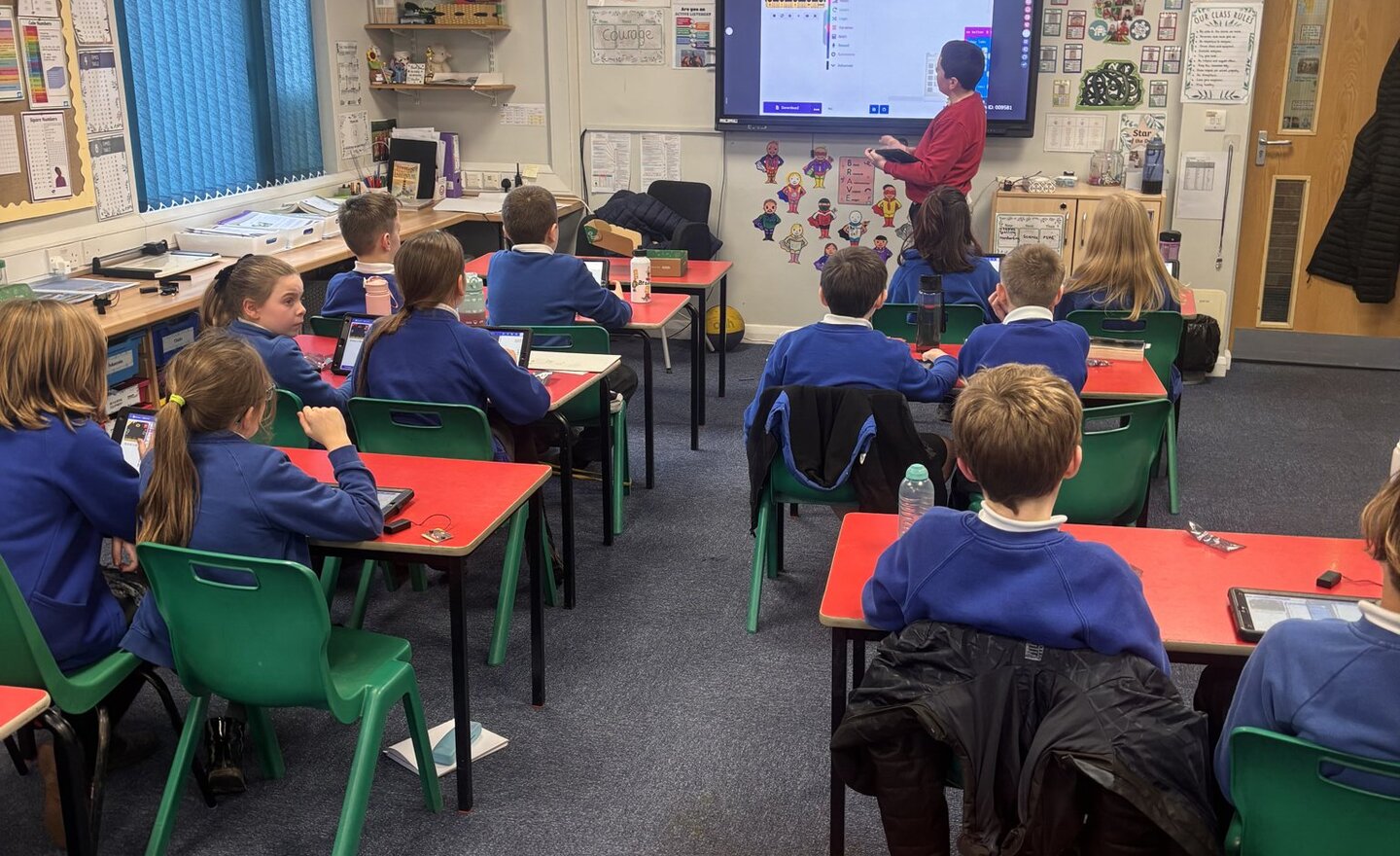 Image of Oak Class Coding Adventure: Learning with Microbits