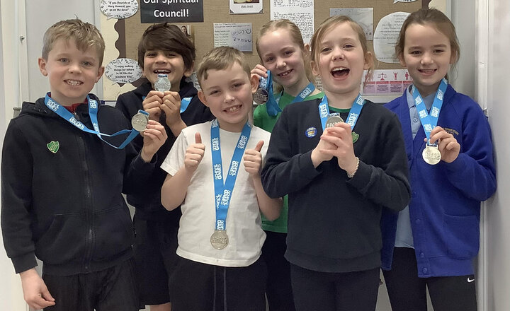 Image of Silver Medalists in the Y3/4 Tamworth Athletics Tournament